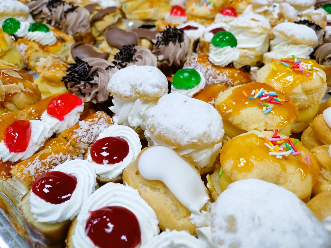 Surtido de pasteles, pastelería bravo, comprar pasteles, mazapán, almendras, pastas, pastas de almendra, comprar pastas Surtido de pasteles, pastelería bravo, comprar pasteles, mazapán, almendras, pastas, pastas de almendra, comprar pastas